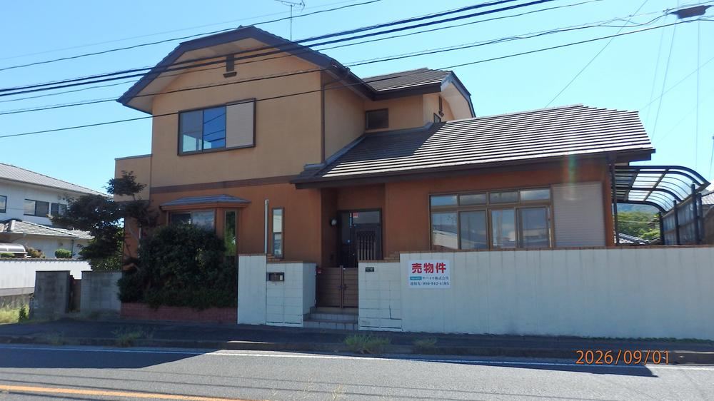 4LDK house in Asakuchi, Okayama - Photo 1