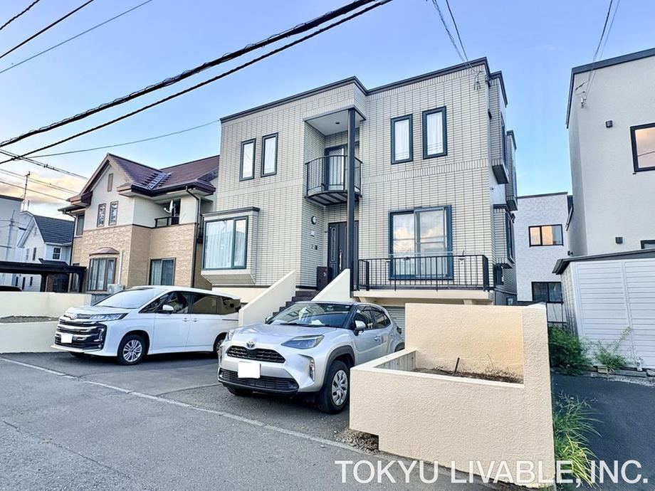 5LDK house in Toyohira Ward, Sapporo, Hokkaido - Photo 1
