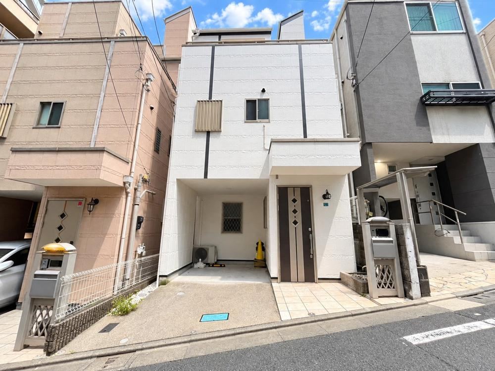 3LDK+S house in Toshima Ward, Tokyo - Photo 1
