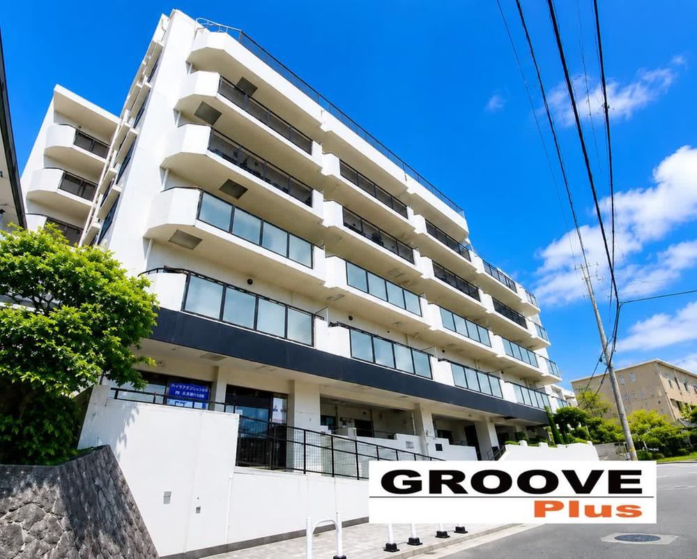3LDK apartment in Tarumi Ward, Kobe, Hyogo - Photo 1