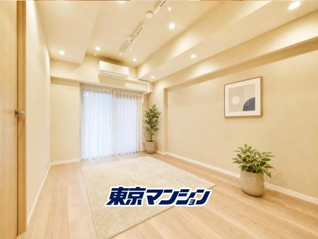 1LDK+2S apartment in Minato Ward, Tokyo - Photo 1
