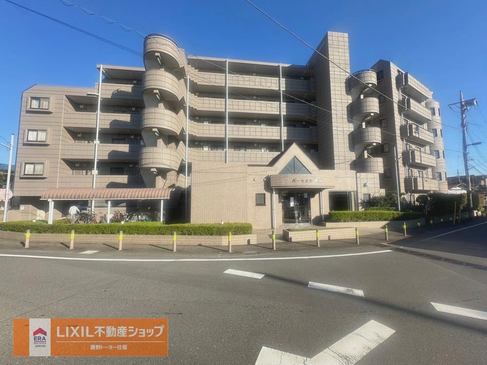 3LDK apartment in Yotsukaido, Chiba - Photo 1
