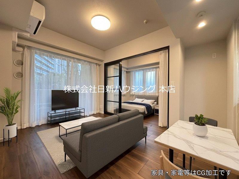 1LDK apartment in Shinjuku Ward, Tokyo - Photo 1