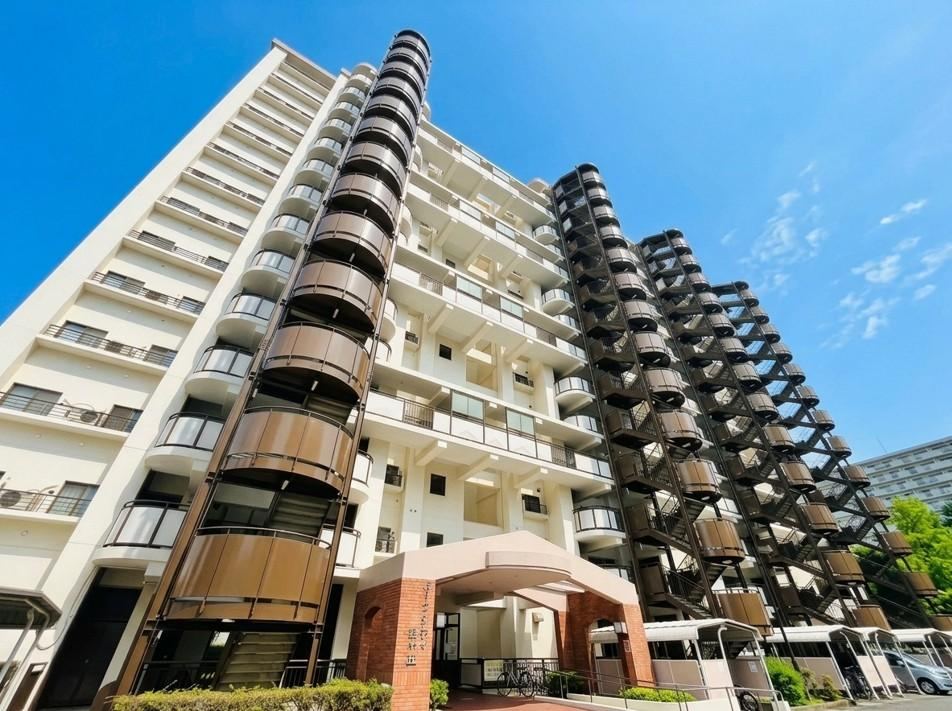 4LDK apartment in Nerima Ward, Tokyo - Photo 1