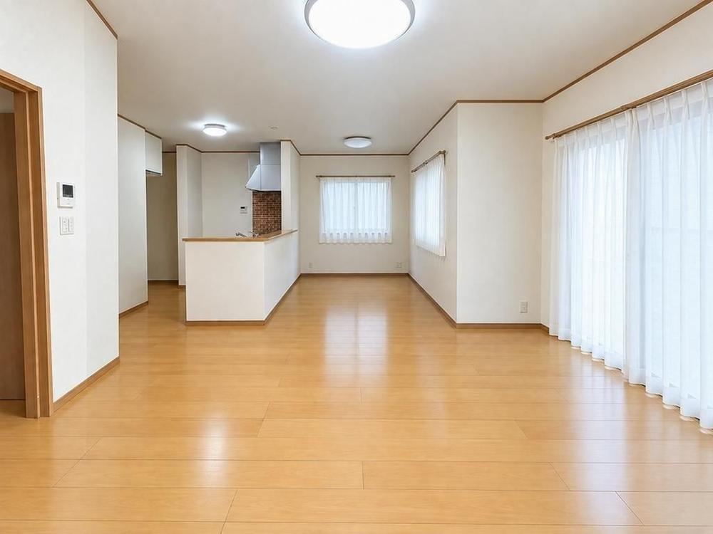 4LDK house in Matsudo, Chiba - Photo 1