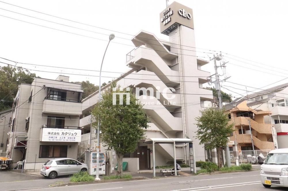 3LDK apartment in Isogo Ward, Yokohama, Kanagawa - Photo 1