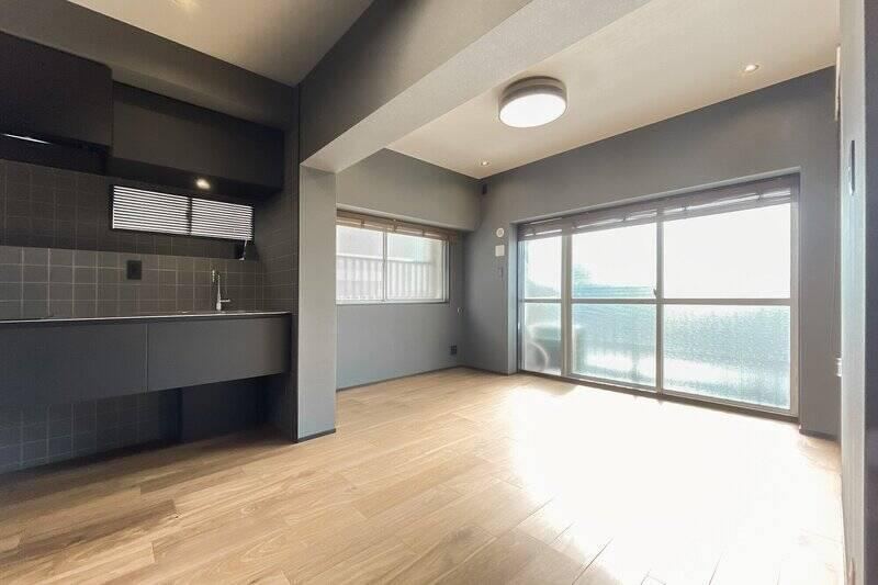 1LDK apartment in Shinjuku Ward, Tokyo - Photo 1