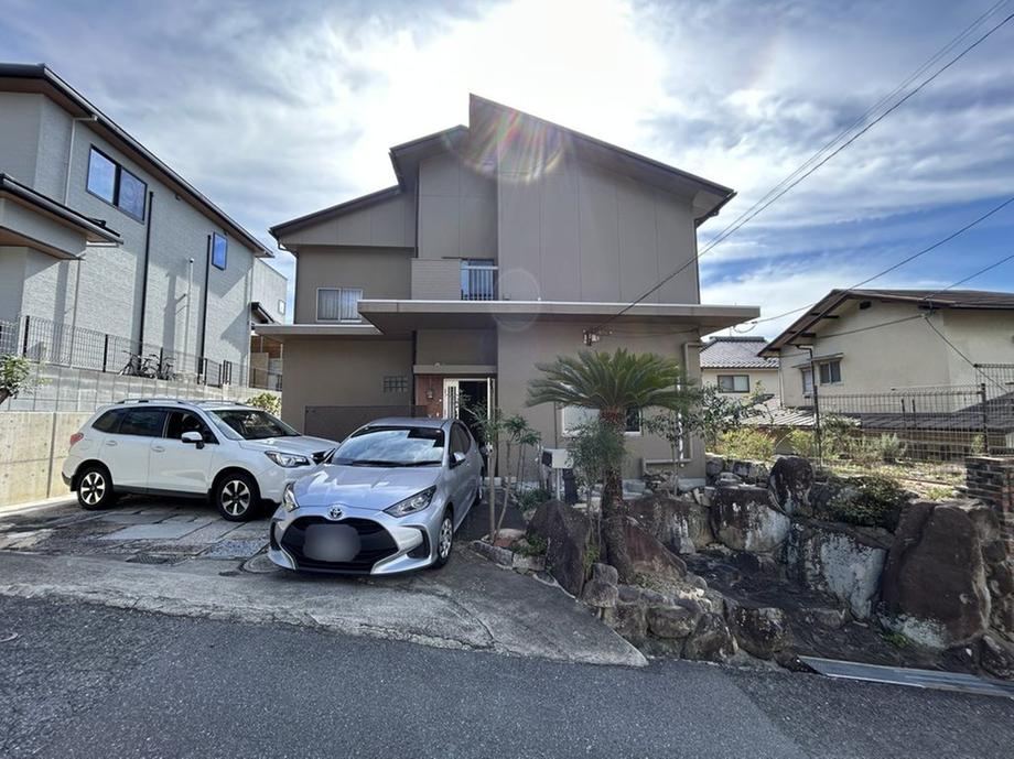 6LDK house in Nishi Ward, Hiroshima - Photo 1