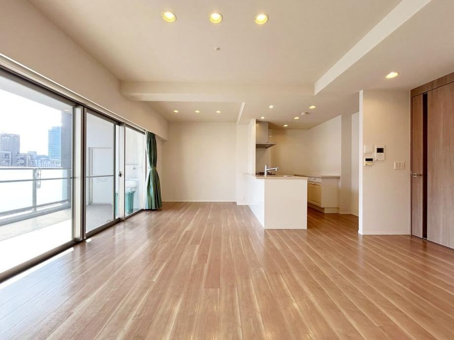 2LDK+S apartment in Naka Ward, Hiroshima - Photo 1