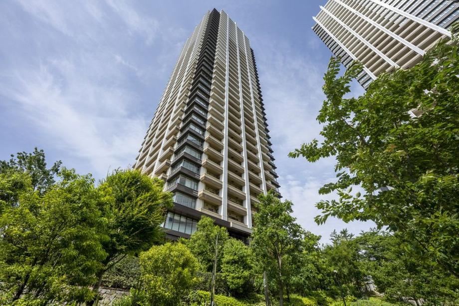 2LDK apartment in Shinagawa Ward, Tokyo - Photo 1