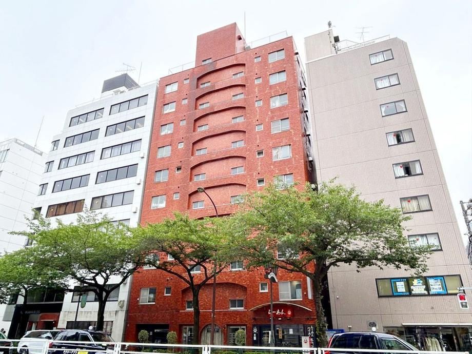 1LDK apartment in Shibuya Ward, Tokyo - Photo 1