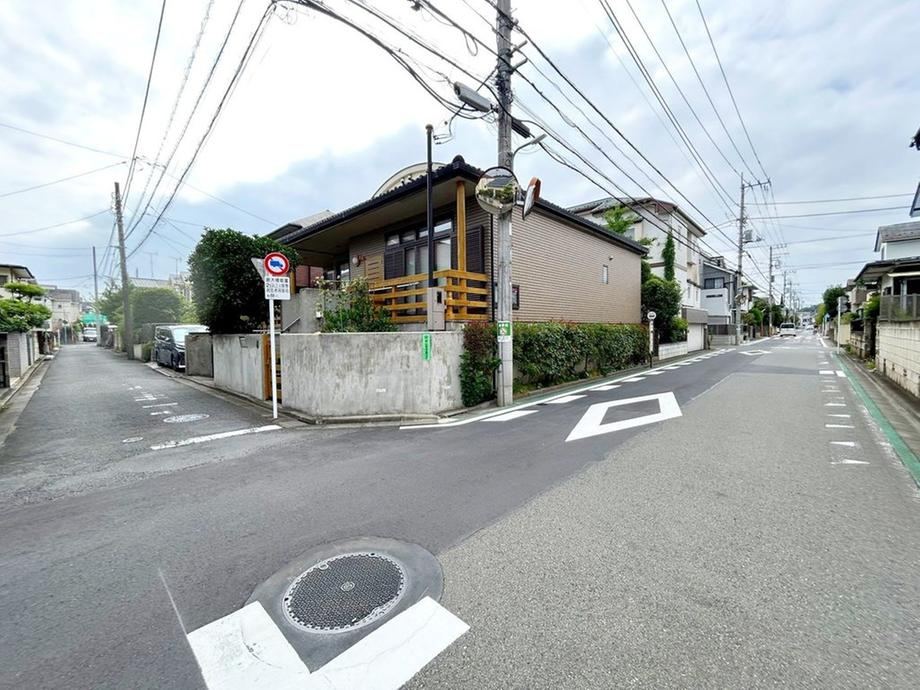 5LDK house in Chofu, Tokyo - Photo 1