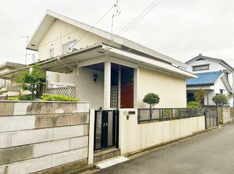 4LDK+S house in Hayama, Miura District