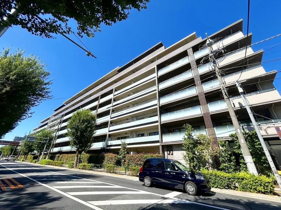 2LDK apartment in Suginami Ward, Tokyo - Photo 1