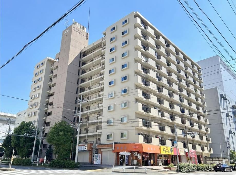 1LDK apartment in Minato Ward, Tokyo - Photo 1