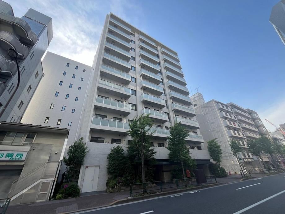 2LDK+S apartment in Mitaka, Tokyo - Photo 1
