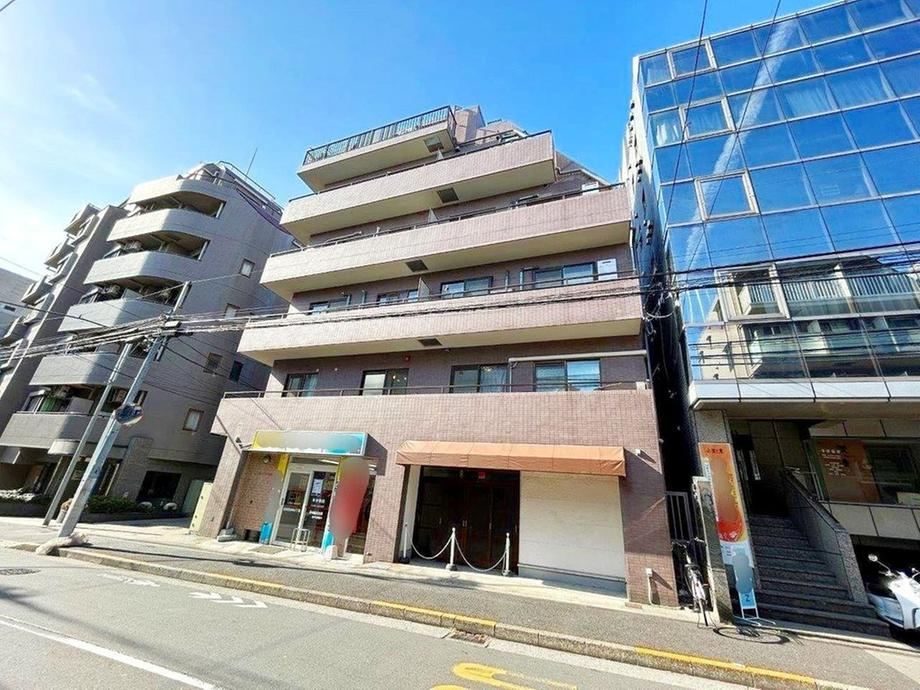 2DK apartment in Toshima Ward, Tokyo - Photo 1