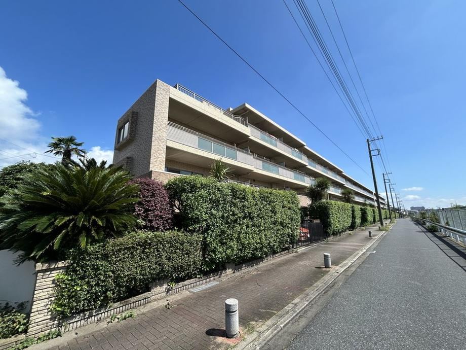 3LDK apartment in Inage Ward, Chiba - Photo 1