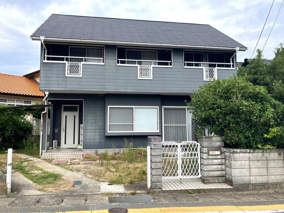 4LDK house in Shimonoseki, Yamaguchi - Photo 1