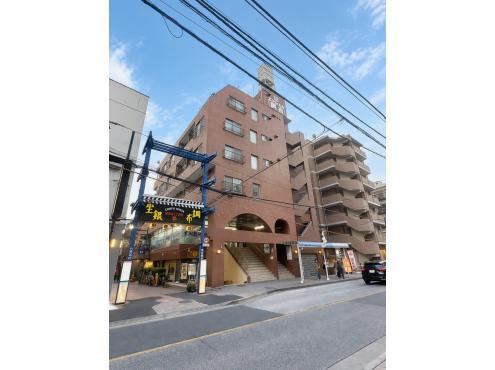 2LDK apartment in Chofu, Tokyo - Photo 1