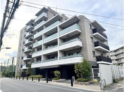 4LDK apartment in Shinagawa Ward, Tokyo - Photo 1