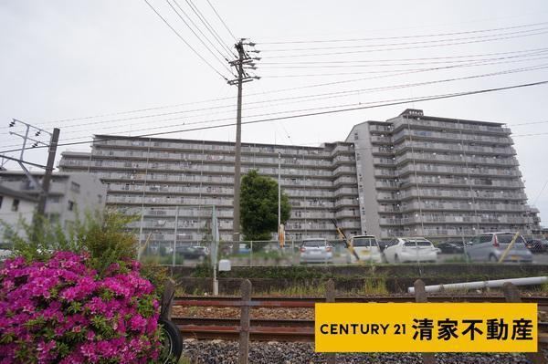 3LDK apartment in Owariasahi, Aichi - Photo 1