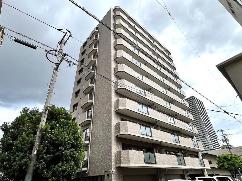 3LDK+S apartment in Kita Ward, Okayama - Photo 1
