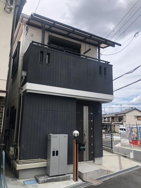 3LDK house in Yao, Osaka - Photo 1