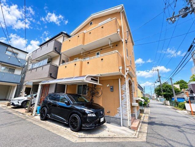 4LDK+S house in Settsu, Osaka - Photo 1
