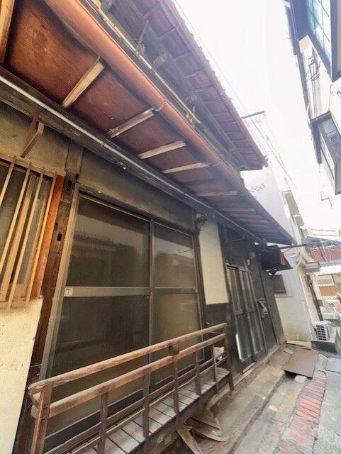 4K house in Fukushima Ward, Osaka - Photo 1