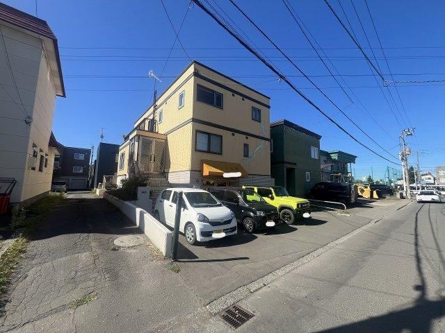 6LDK+S house in Shiroishi Ward, Sapporo, Hokkaido - Photo 1