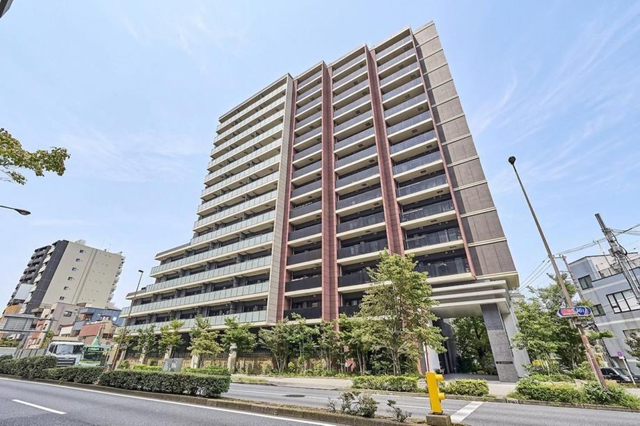 2LDK apartment in Itabashi Ward, Tokyo - Photo 1