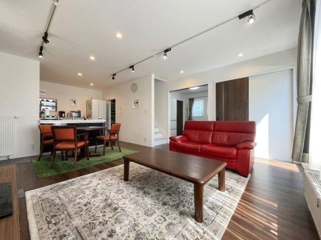5LDK house in Ishikari, Hokkaido - Photo 1