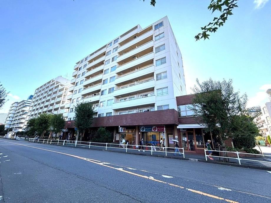 3DK apartment in Musashino, Tokyo - Photo 1