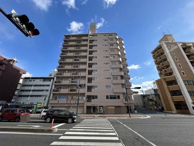 2LDK apartment in Nishi Ward, Hiroshima - Photo 1