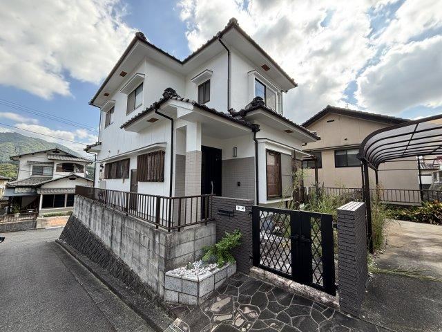 4LDK house in Asakita Ward, Hiroshima - Photo 1
