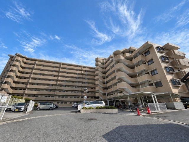 3LDK apartment in Higashi Ward, Hiroshima - Photo 1