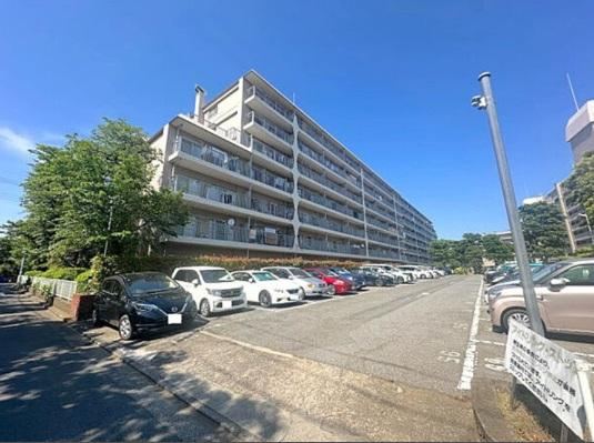2LDK apartment in Sakura Ward, Saitama - Photo 1