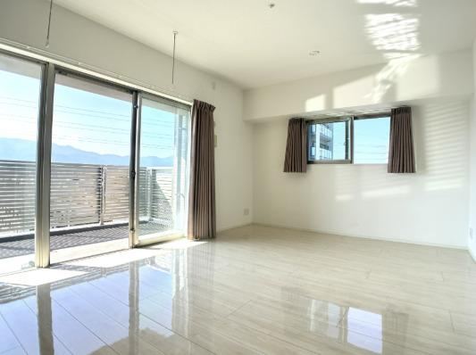 3LDK apartment in Itoshima, Fukuoka - Photo 1