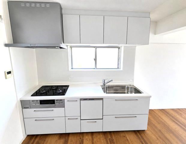 2LDK apartment in Higashinada Ward, Kobe, Hyogo - Photo 1