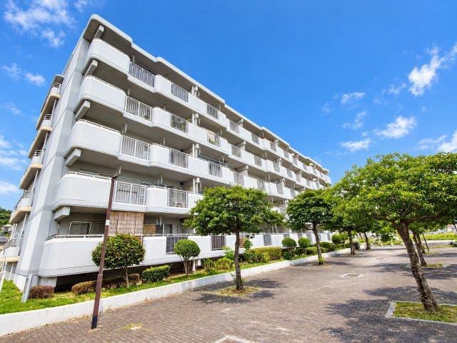4LDK apartment in Wakamatsu Ward, Kitakyushu, Fukuoka - Photo 1