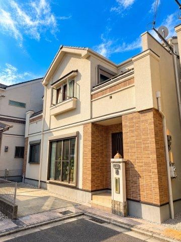 3LDK house in Higashiosaka, Osaka - Photo 1