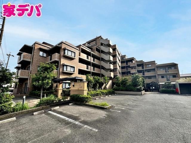 3LDK apartment in Kariya, Aichi - Photo 1