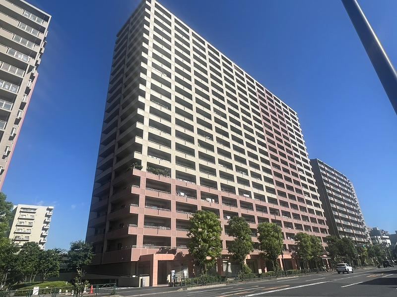3LDK apartment in Koto Ward, Tokyo - Photo 1