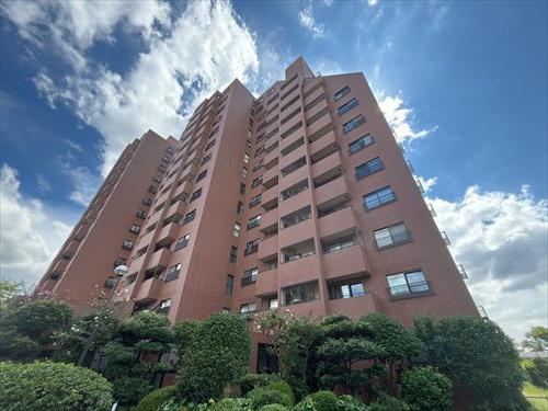 4LDK apartment in Higashinada Ward, Kobe, Hyogo - Photo 1