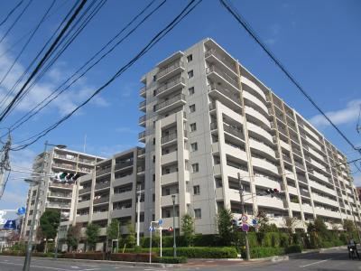 3LDK apartment in Kawaguchi, Saitama - Photo 1