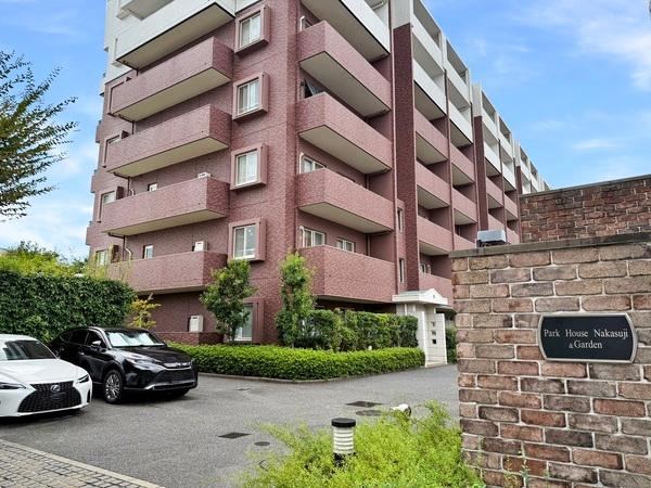3LDK apartment in Asaminami Ward, Hiroshima - Photo 1