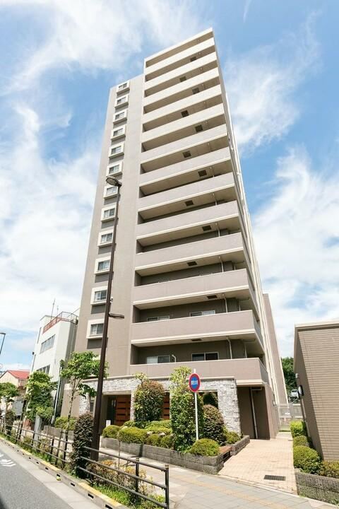 2LDK+S apartment in Adachi Ward, Tokyo - Photo 1