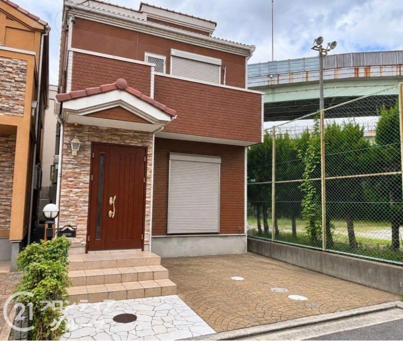 5LDK house in Sakai Ward, Sakai, Osaka - Photo 1