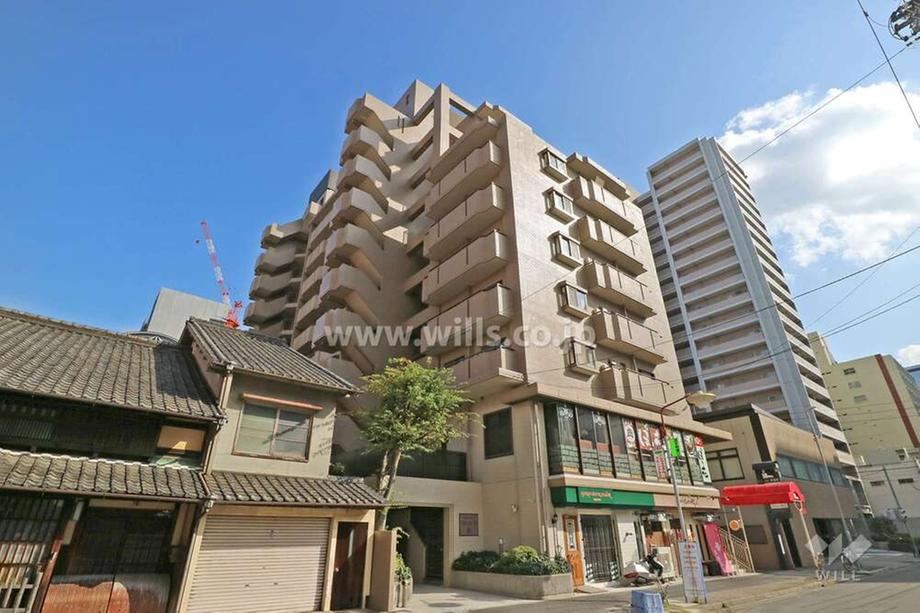 3LDK apartment in Higashi Ward, Nagoya, Aichi - Photo 1